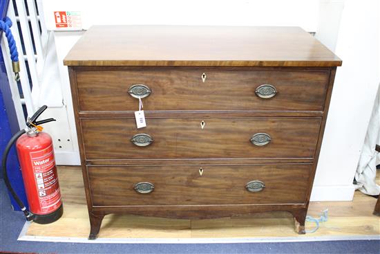 A Regency mahogany chest of drawers W.108cm